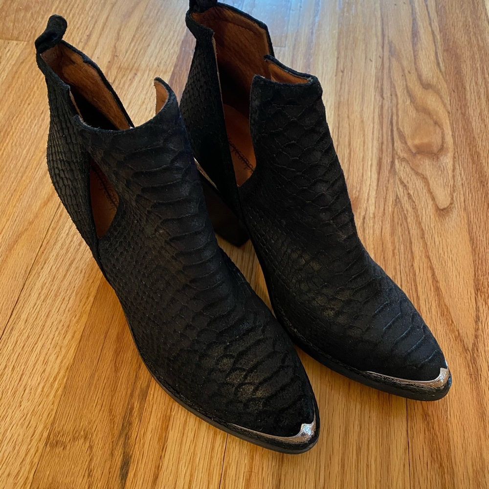 Jeffrey Campbell Cromwell Booties